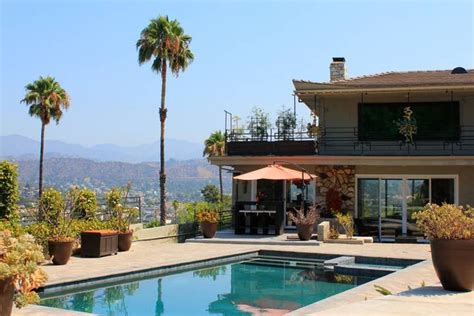 los angeles pool house for rent